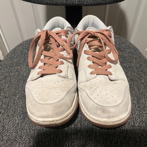 Nike Dunks Low and High - Picture 5 of 8